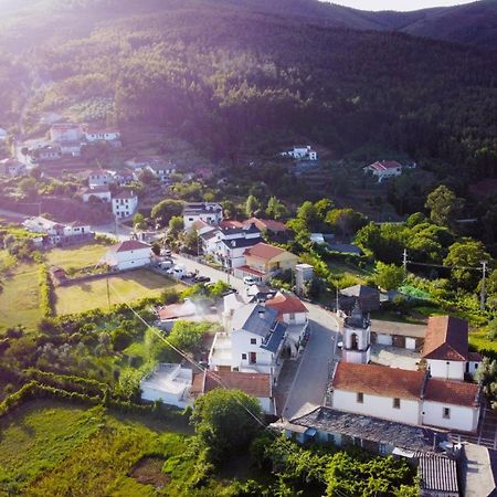 Bed and Breakfast Vila Nazare Каштру-Дайри Экстерьер фото