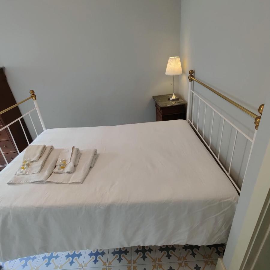 Bed and Breakfast Vila Nazare Каштру-Дайри Экстерьер фото