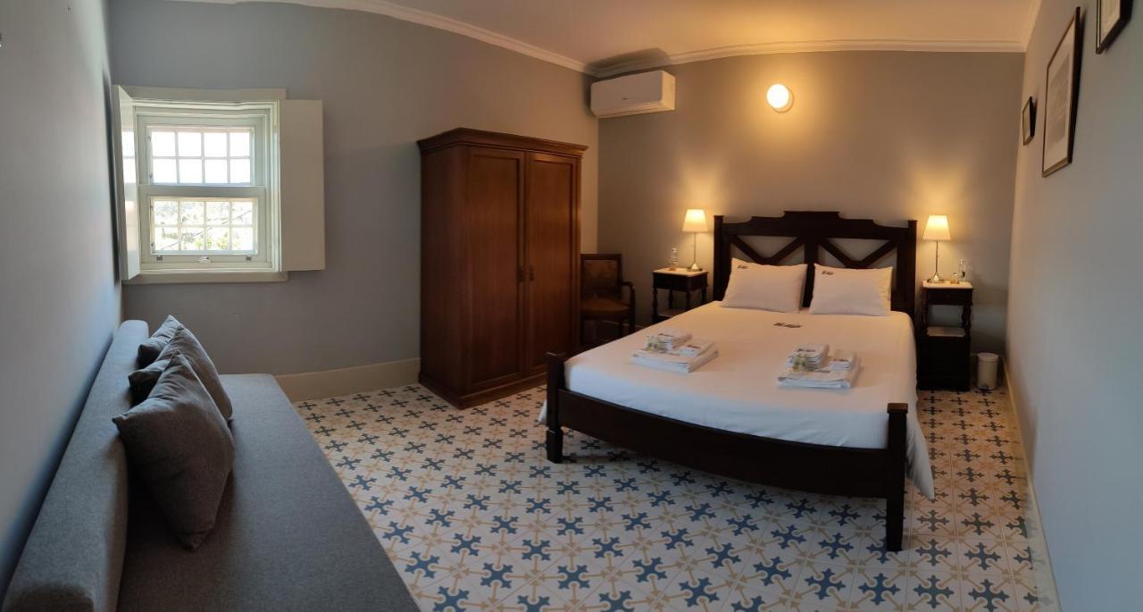 Bed and Breakfast Vila Nazare Каштру-Дайри Экстерьер фото